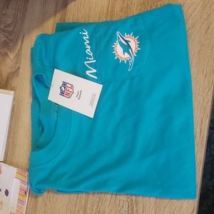 Women's Miami Dolphins crop tshirt, Brand new with tags